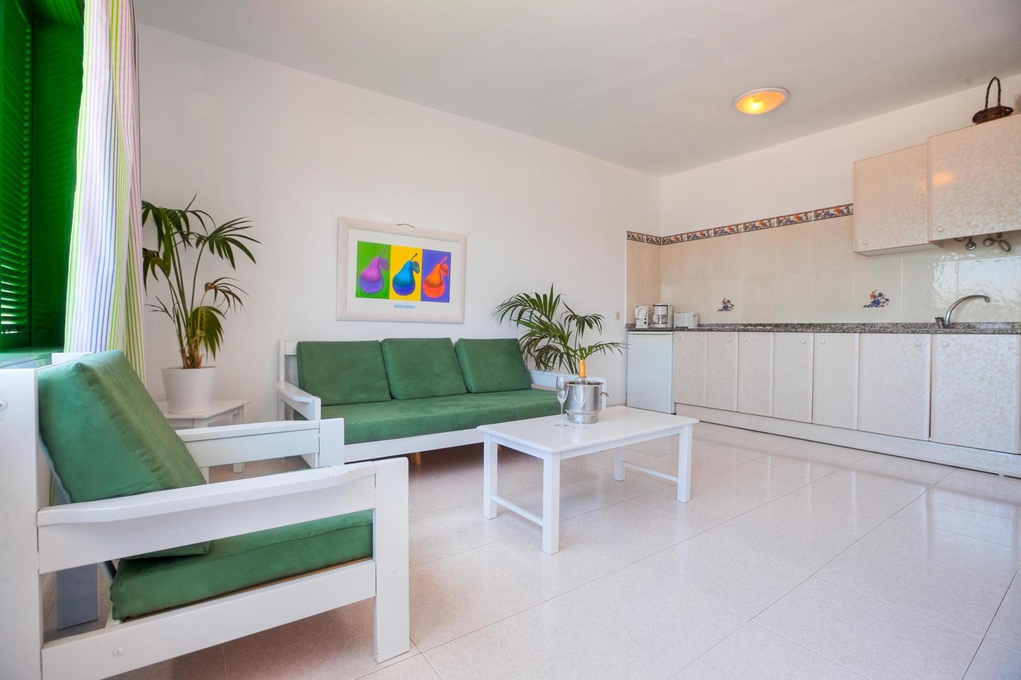 Rocas Blancas Apartments Puerto del Carmen  Dış mekan fotoğraf